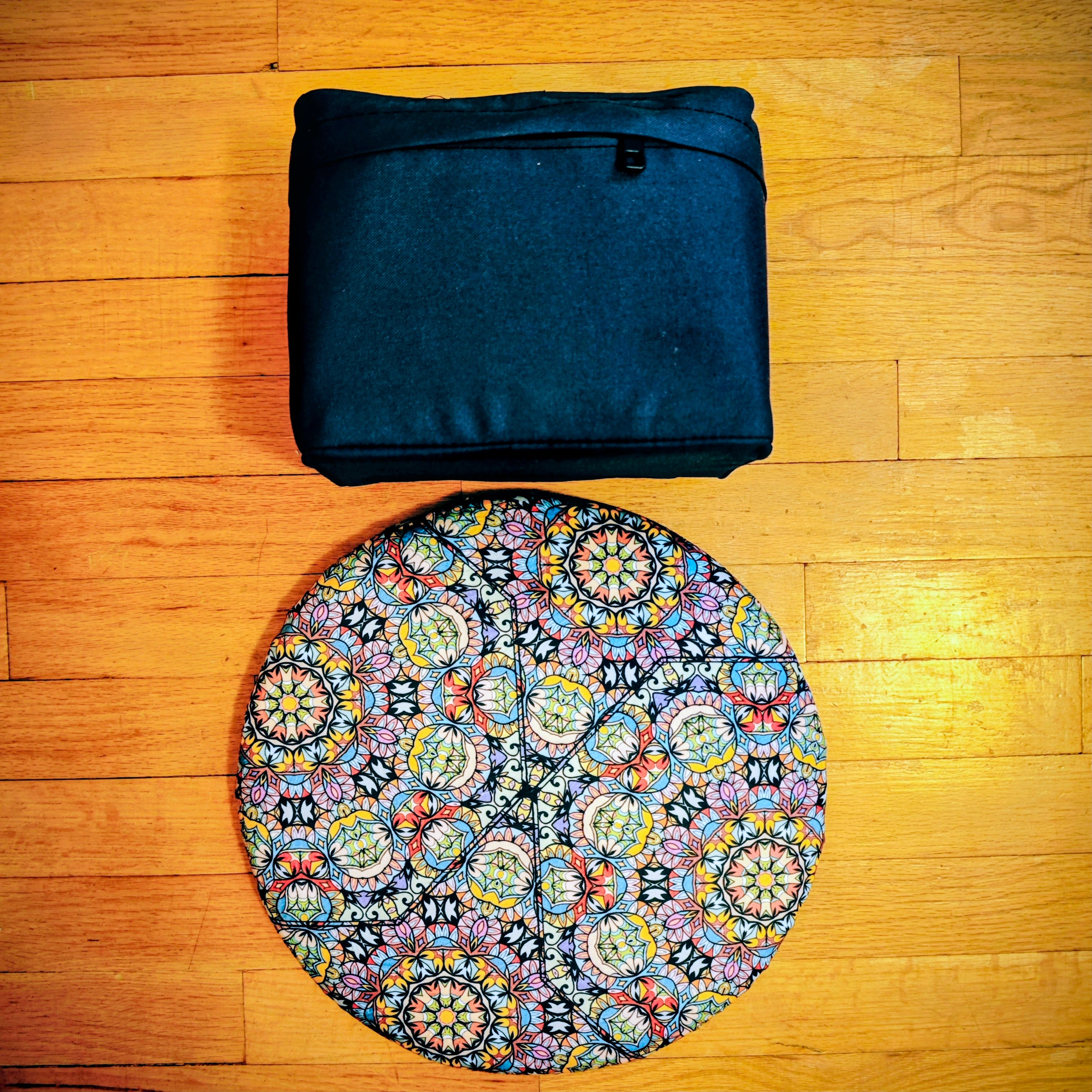 OM (Omega Moon) Meditation Chair