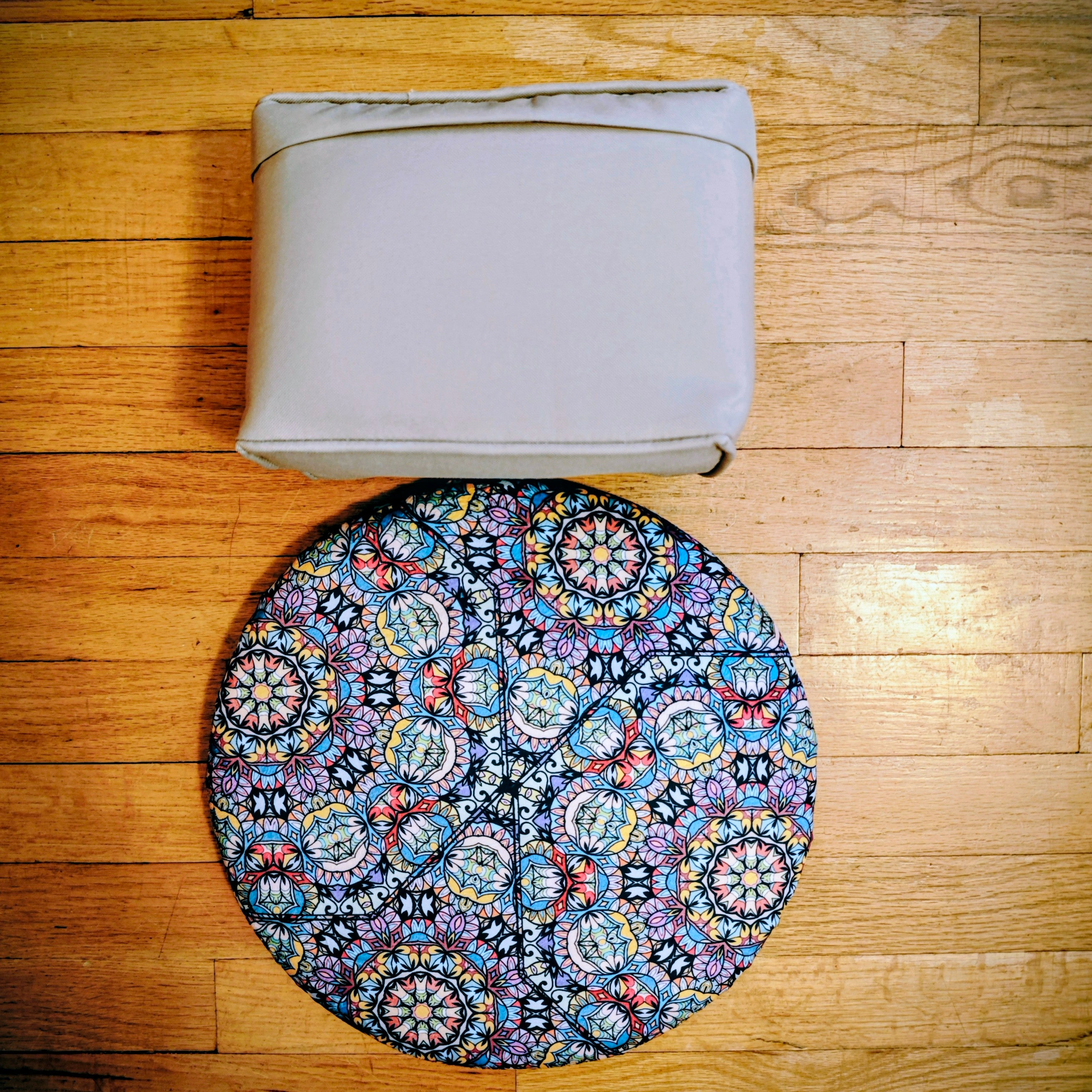 OM (Omega Moon) Meditation Chair
