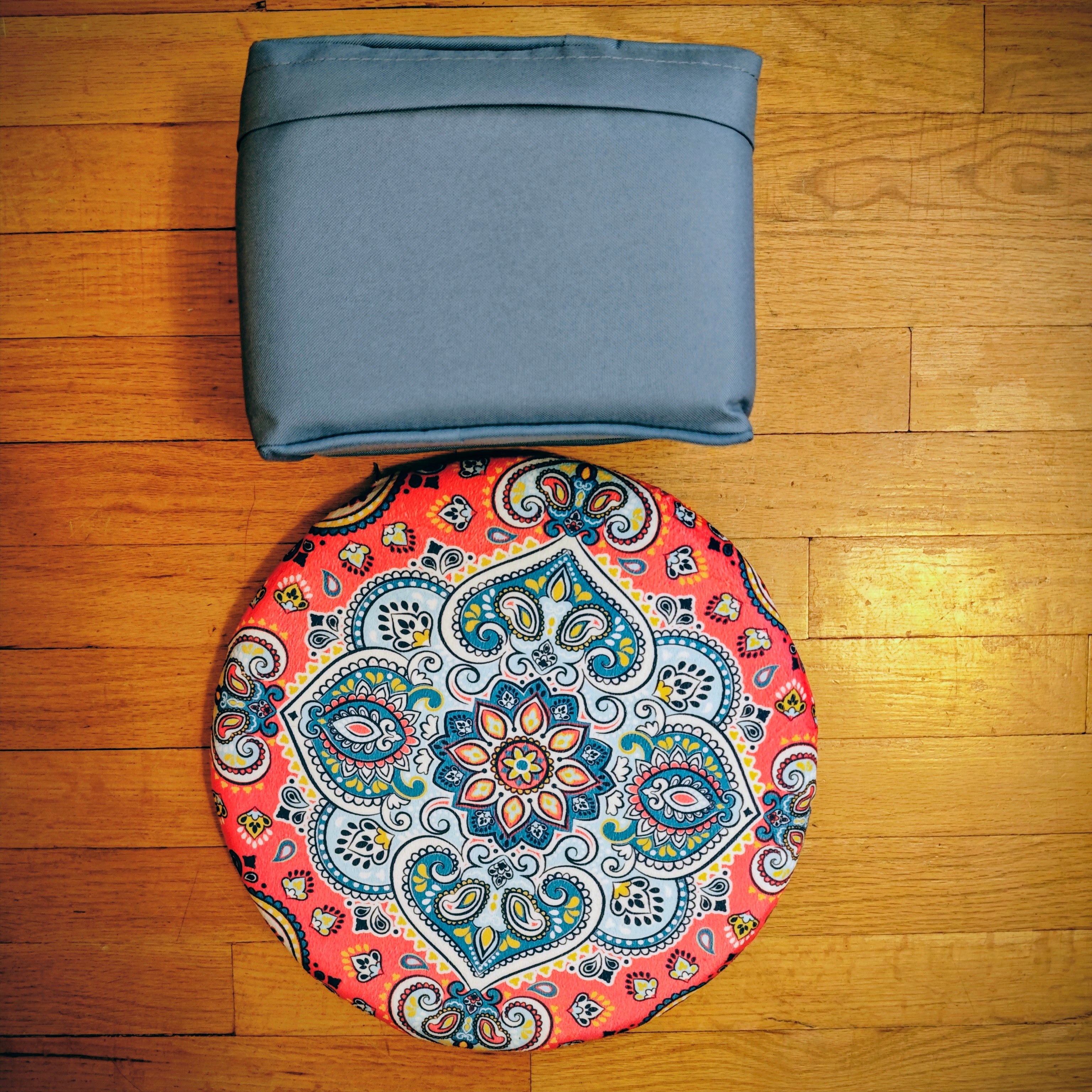 OM (Omega Moon) Meditation Chair